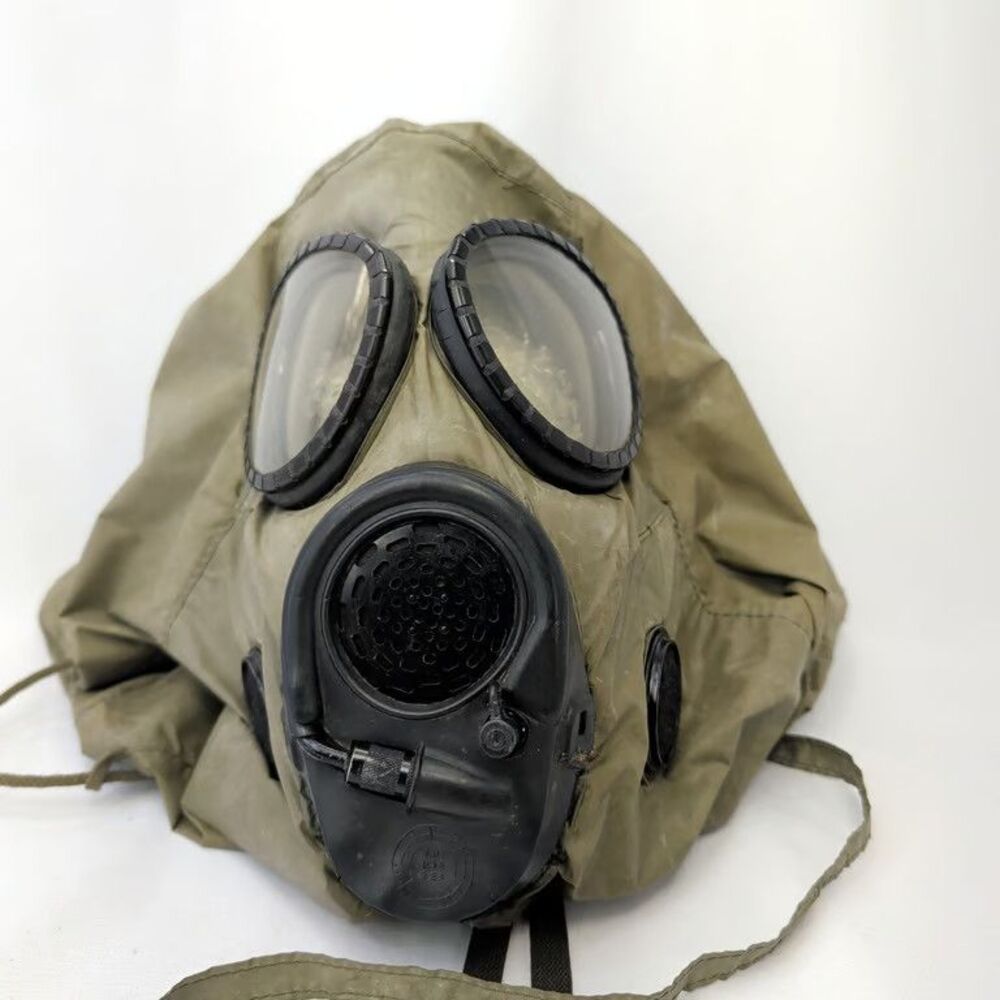 Vintage MSA M6A2 Gas Mask Hood US Military Chemical Biological Size M 1970 OD